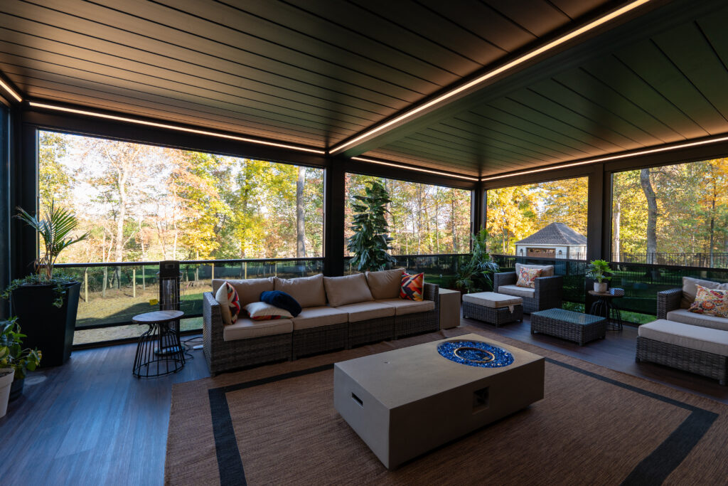 Screened-in porch in Woodbine, MD